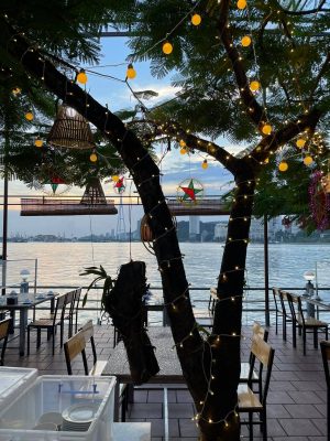 Gốc phượng nhà hàng Khải Hương cơ sở 1