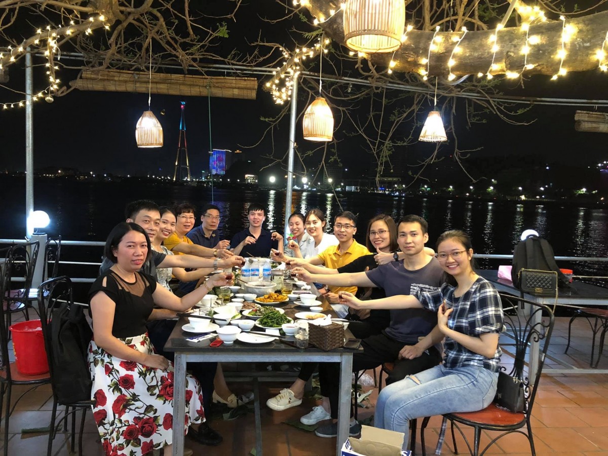 1 bữa tối vui vẻ của khách hàng